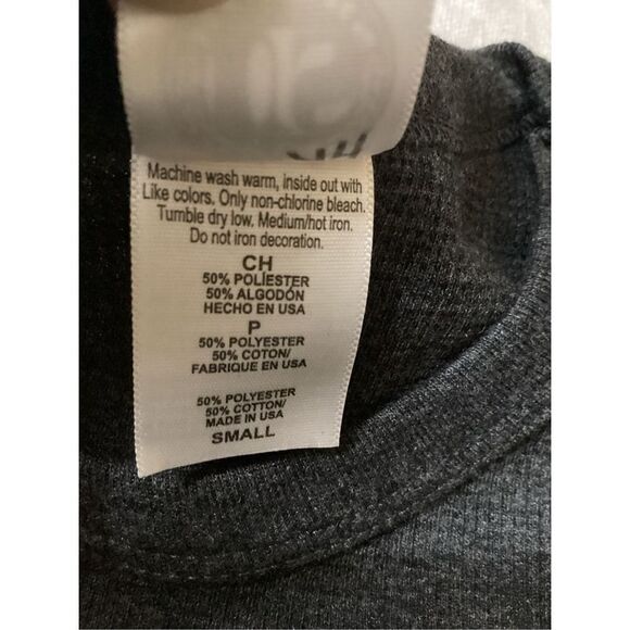 “ PROUD “ Handcrafted Gray Thermal Top S - Picture 4 of 5